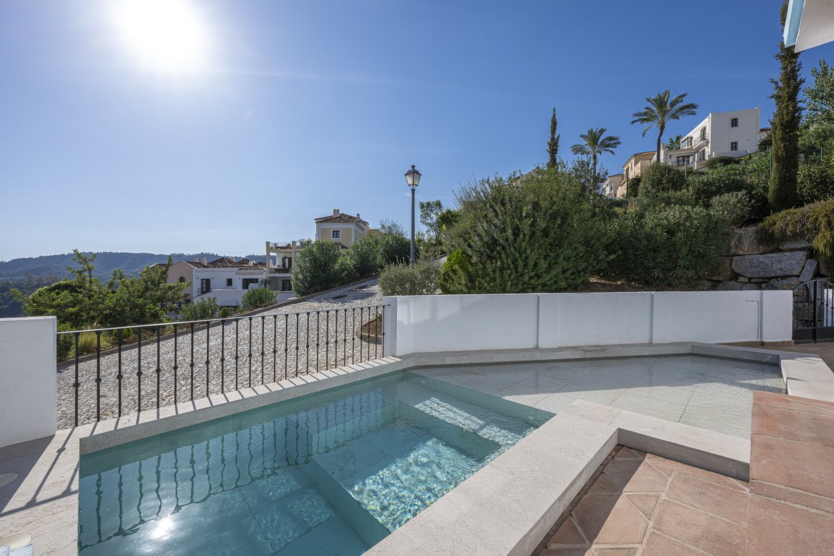 3 Bed Townhouse in Benahavís