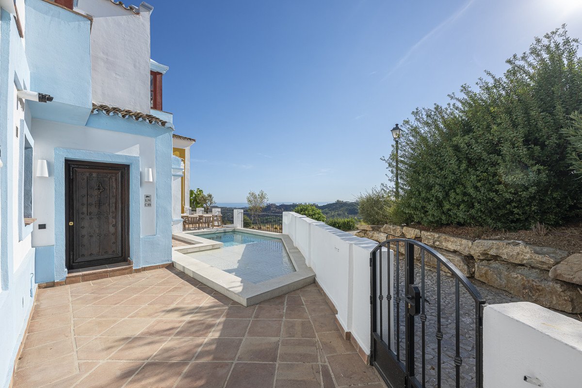 3 Bed Townhouse in Benahavís