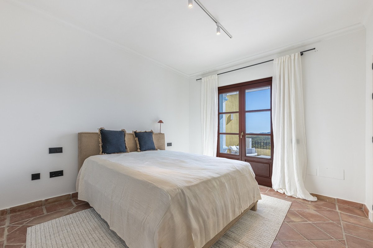 3 Bed Townhouse in Benahavís