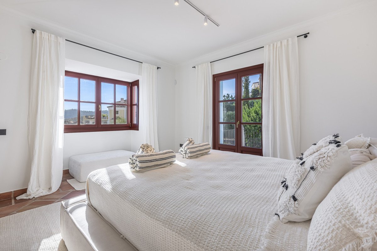 3 Bed Townhouse in Benahavís