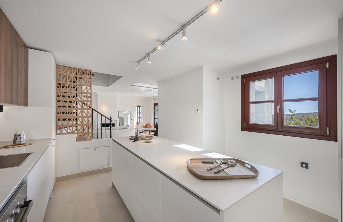 3 Bed Townhouse in Benahavís