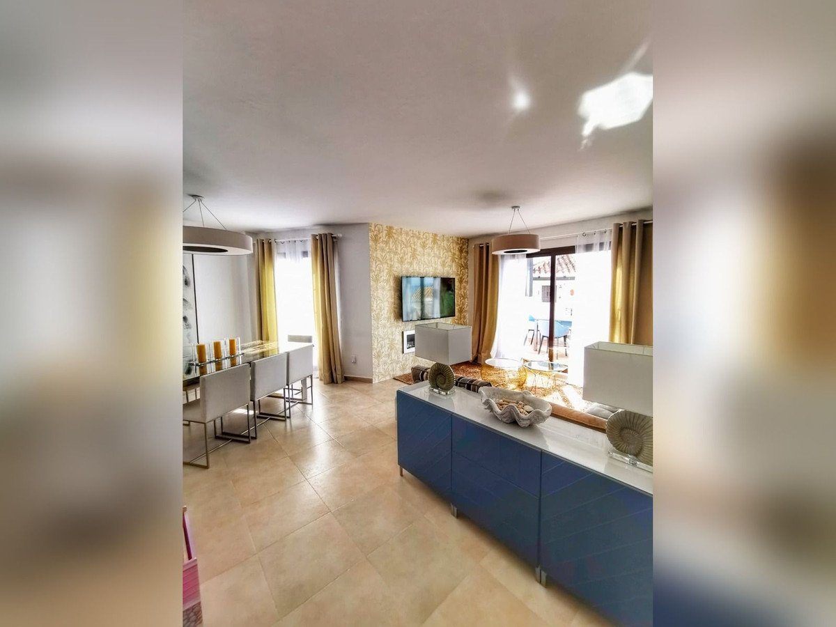 4 Bed Penthouse Duplex in Altos de los Monteros