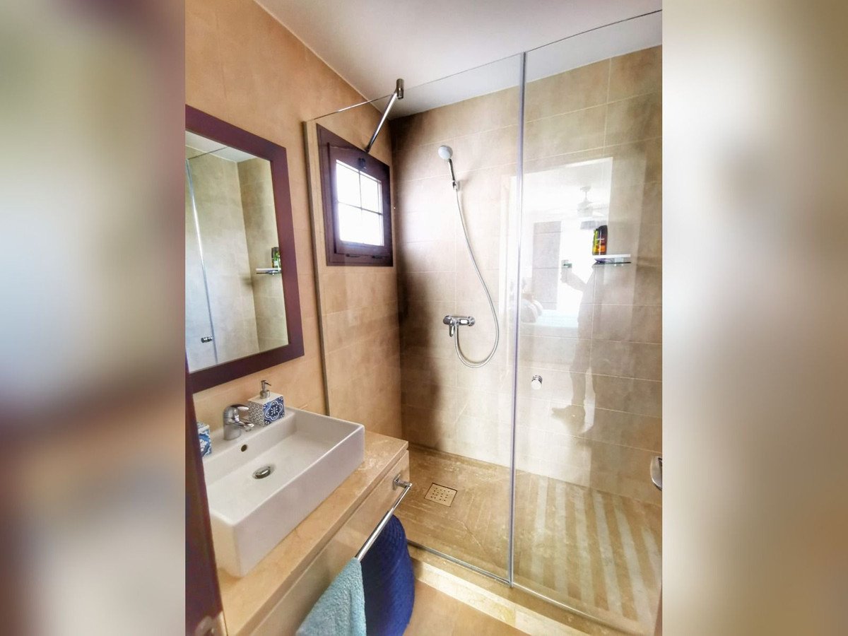 4 Bed Penthouse Duplex in Altos de los Monteros