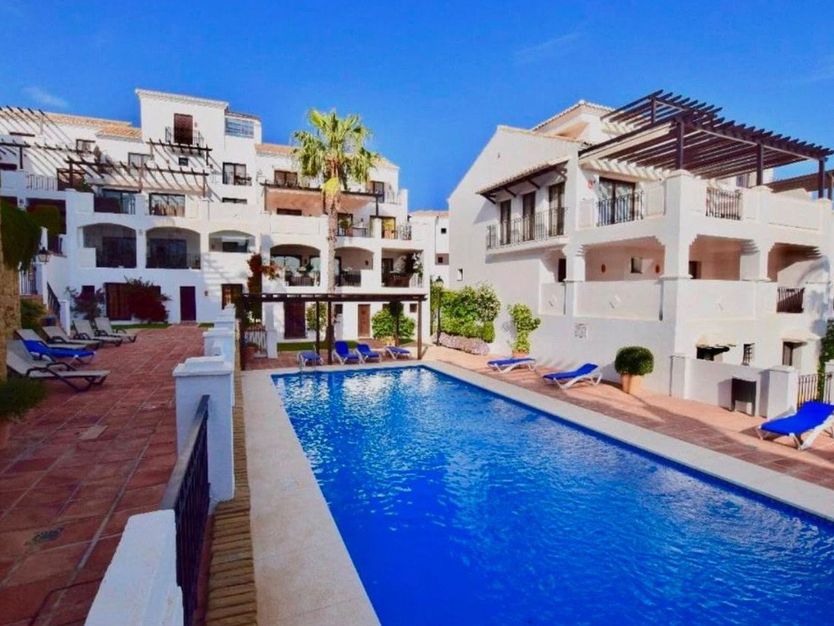 4 Bed Penthouse Duplex in Altos de los Monteros
