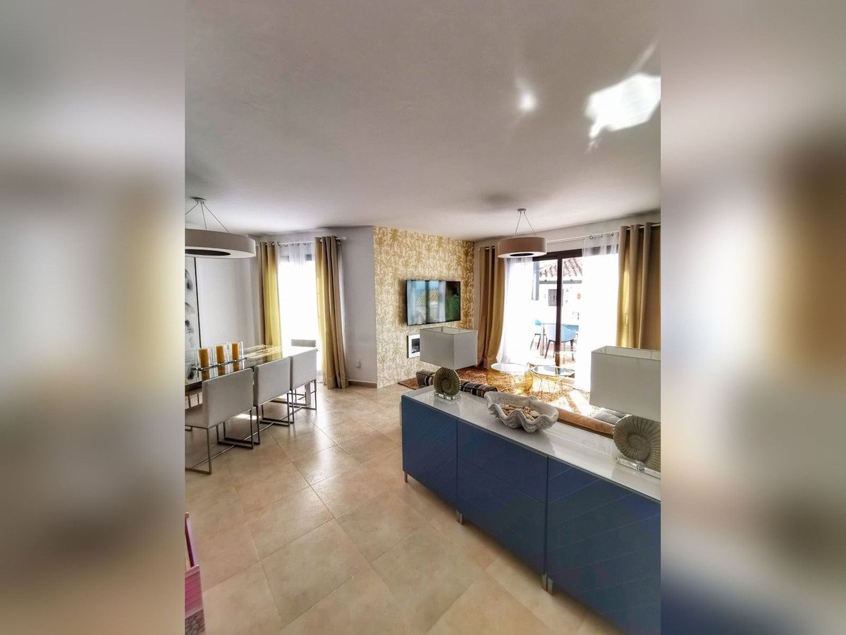 4 Bed Penthouse Duplex in Altos de los Monteros
