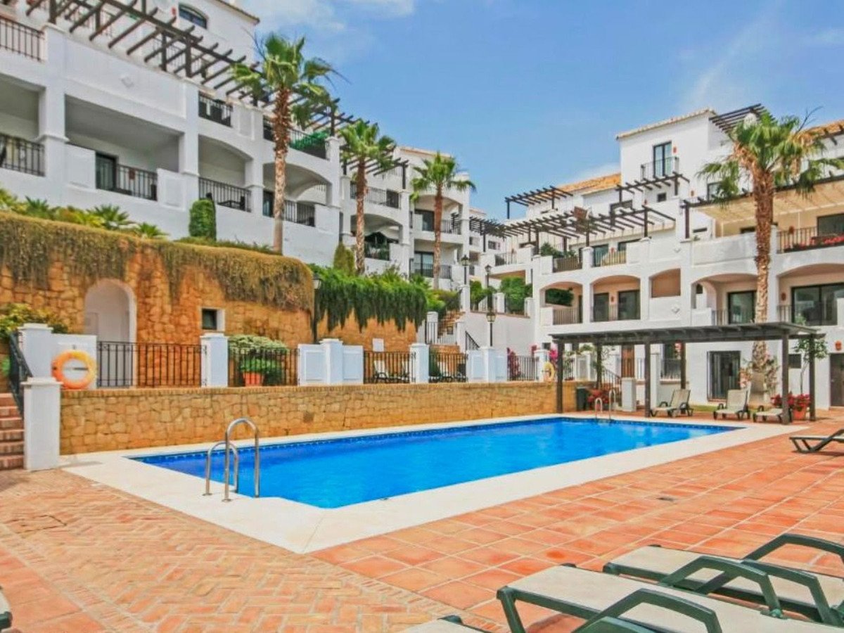4 Bed Penthouse Duplex in Altos de los Monteros
