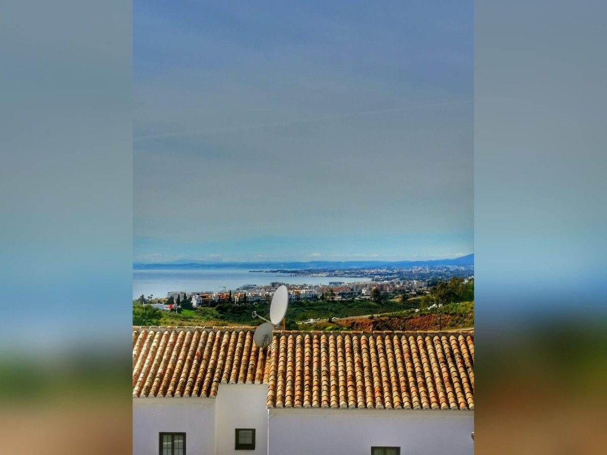 4 Bed Penthouse Duplex in Altos de los Monteros