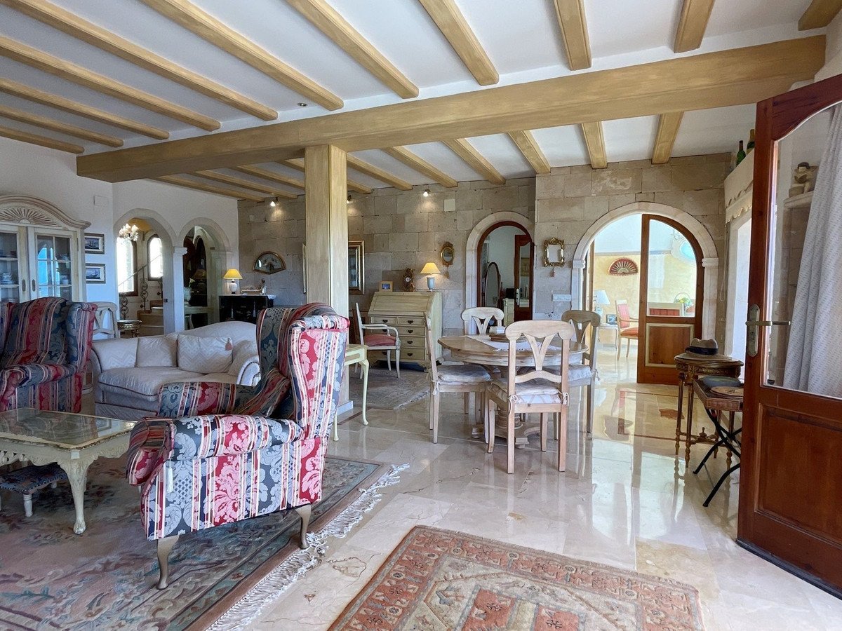 4 Bed Detached Villa in Moraira