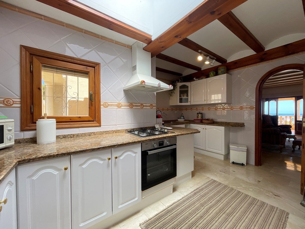 4 Bed Detached Villa in Moraira