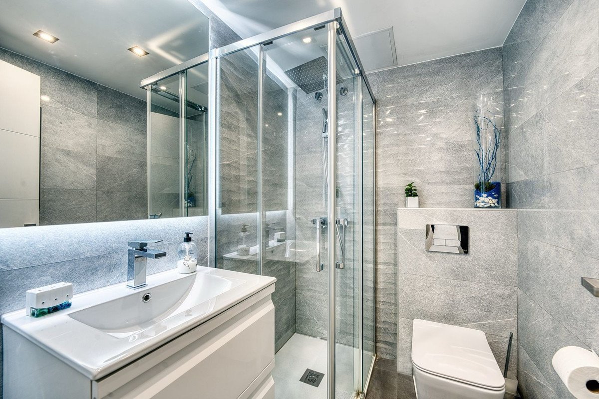 5 Bed Penthouse in Elviria