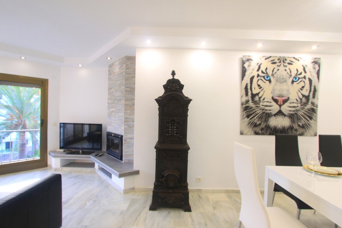5 Bed Penthouse in Elviria