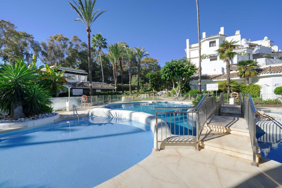 5 Bed Penthouse in Elviria