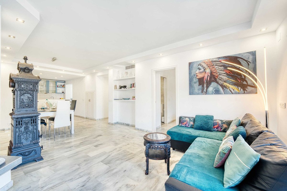 5 Bed Penthouse in Elviria
