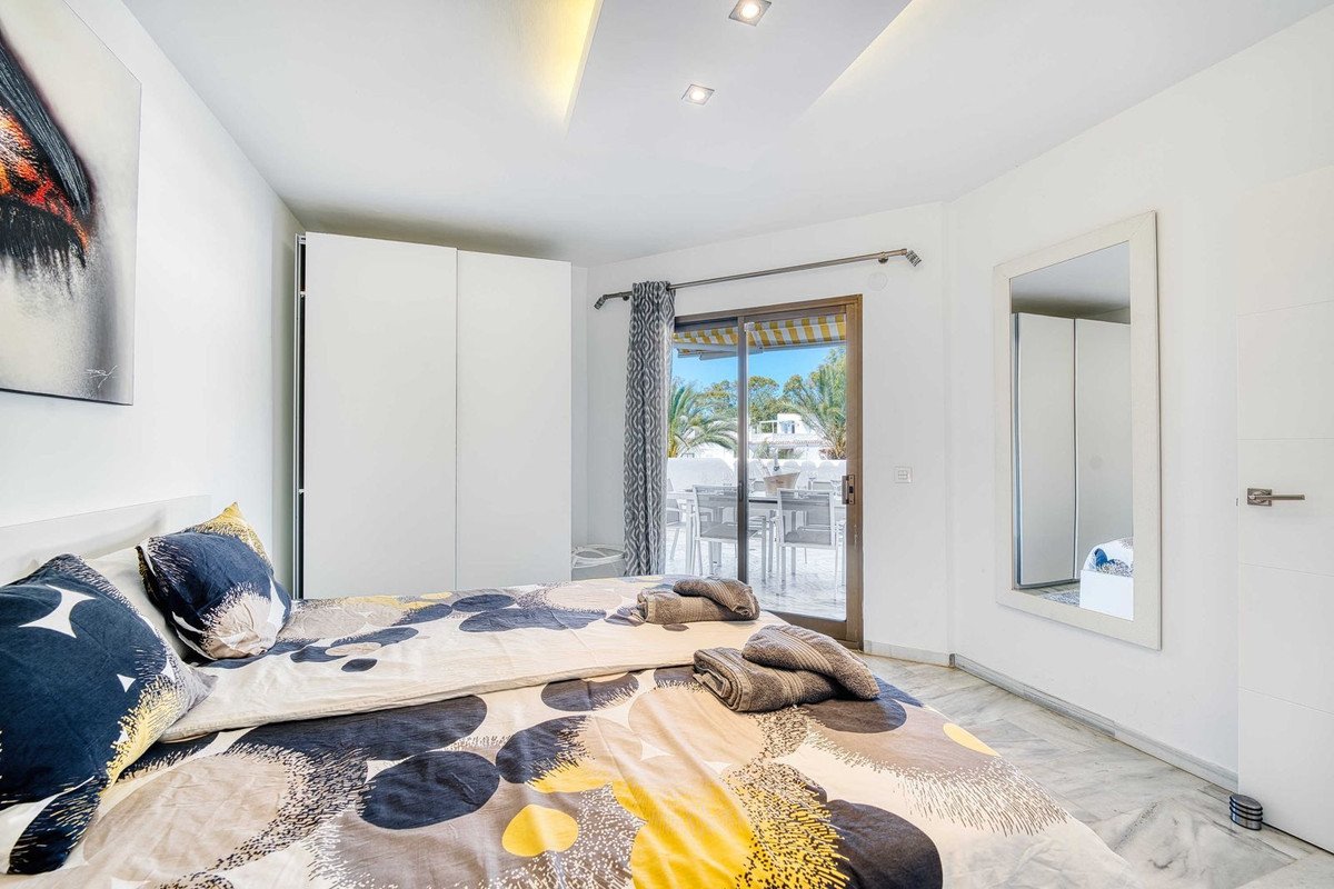 5 Bed Penthouse in Elviria