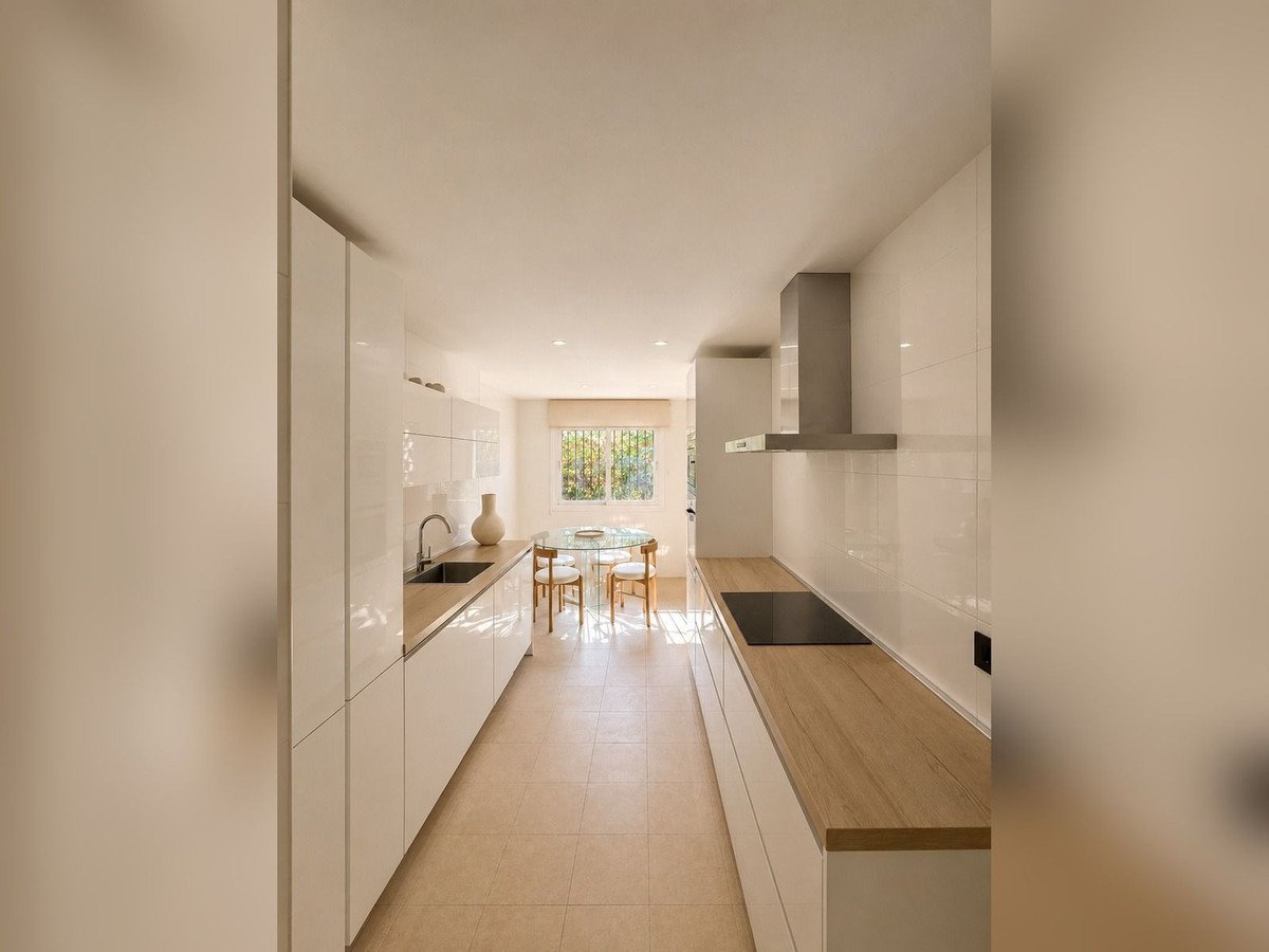 3 Bed Ground Floor Apartment in Sierra Blanca