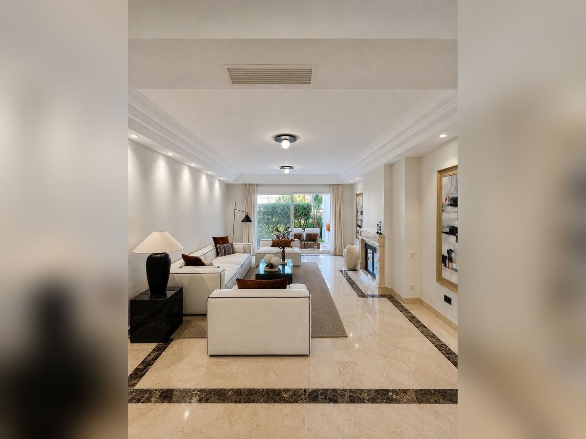 3 Bed Ground Floor Apartment in Sierra Blanca