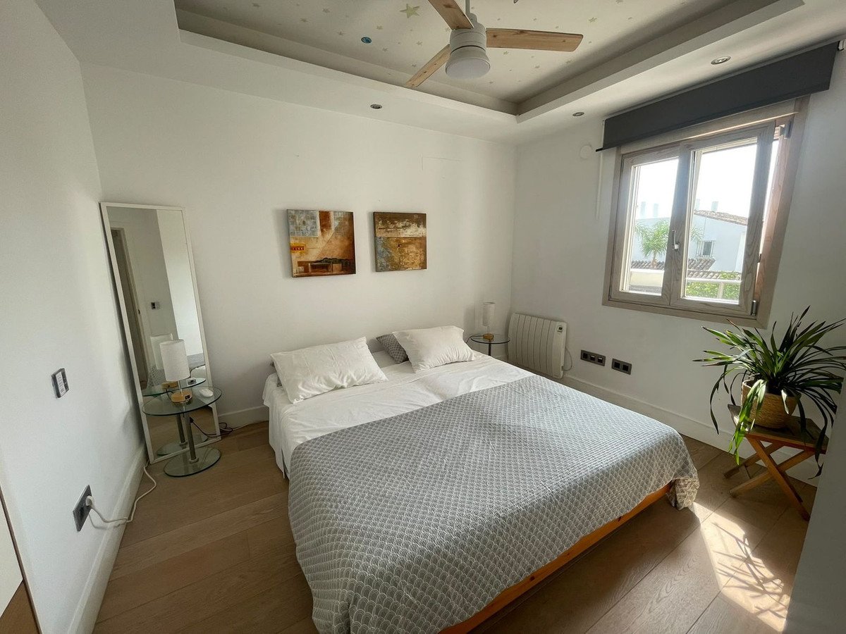 5 Bed Detached Villa in Atalaya
