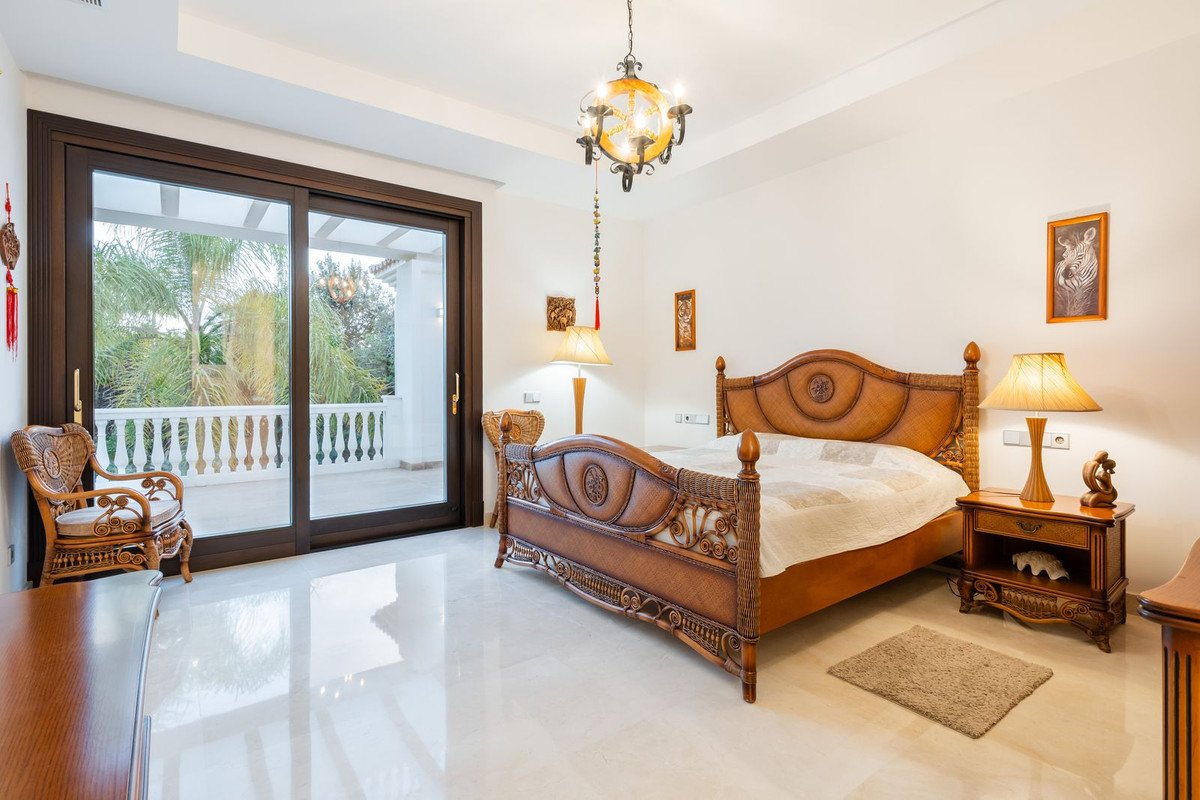 7 Bed Detached Villa in Guadalmina Baja