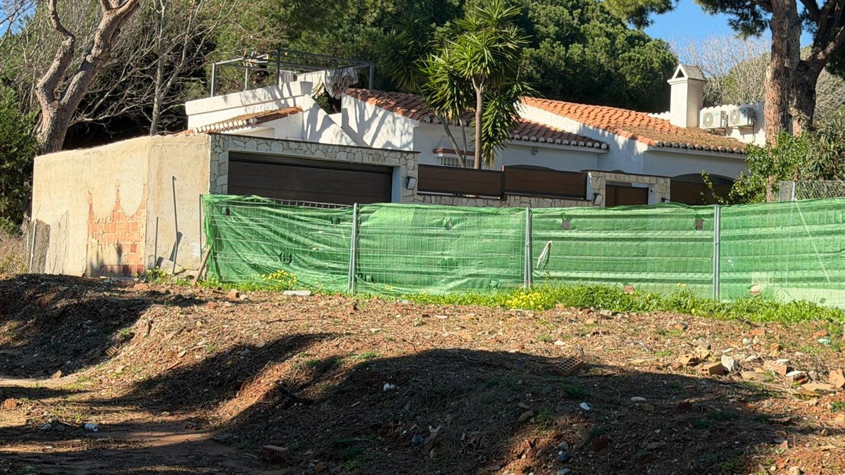 20 Bed Hotel in Calahonda