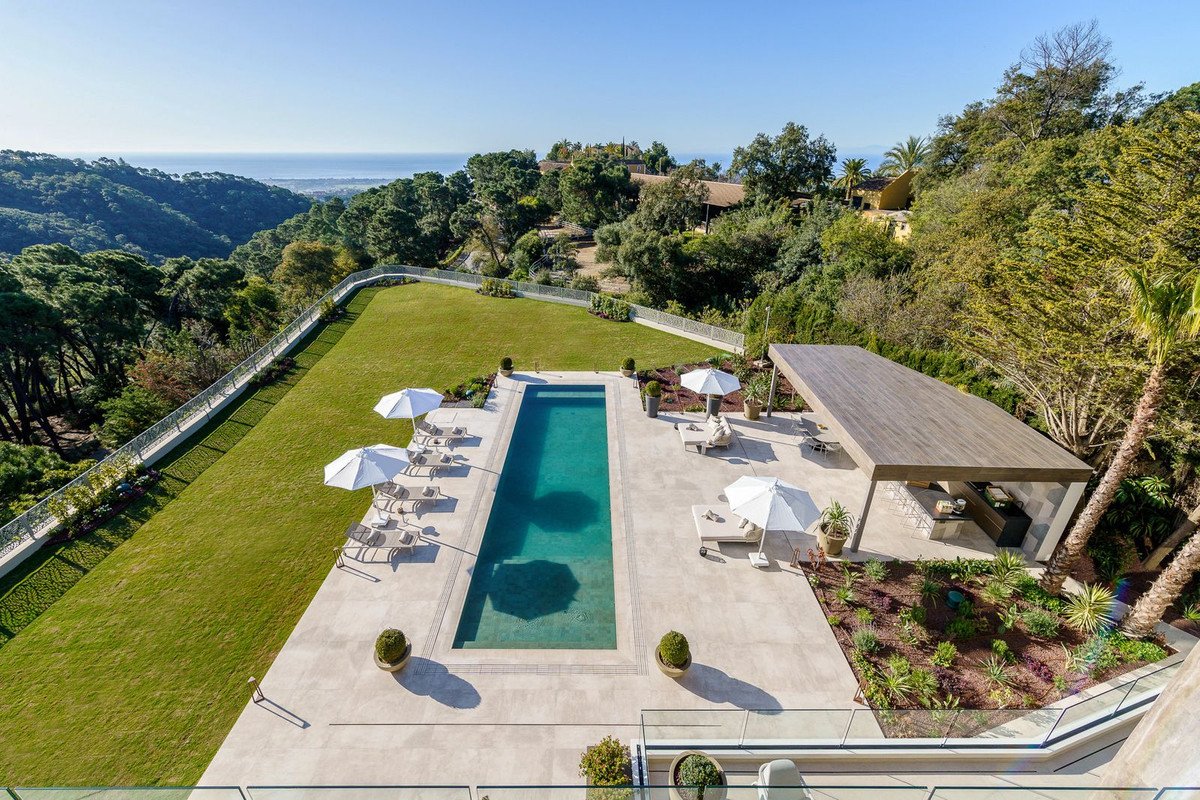 6 Bed Detached Villa in La Zagaleta
