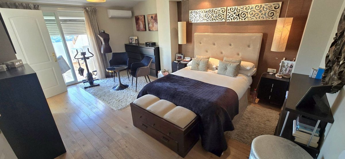 3 Bed Penthouse in Bel Air