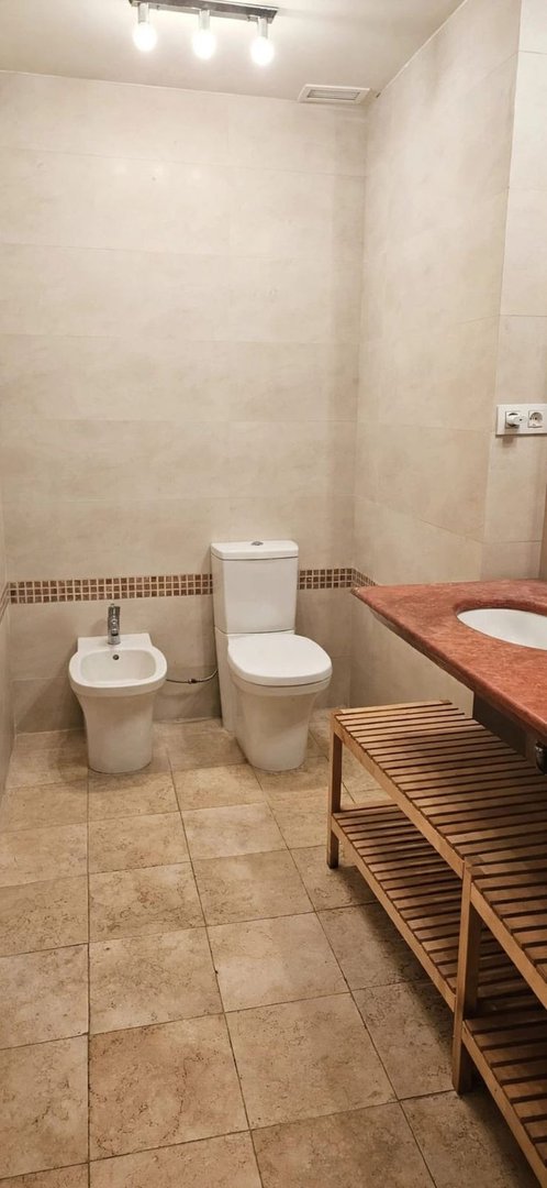 2 Bed Middle Floor Apartment in Sotogrande Marina