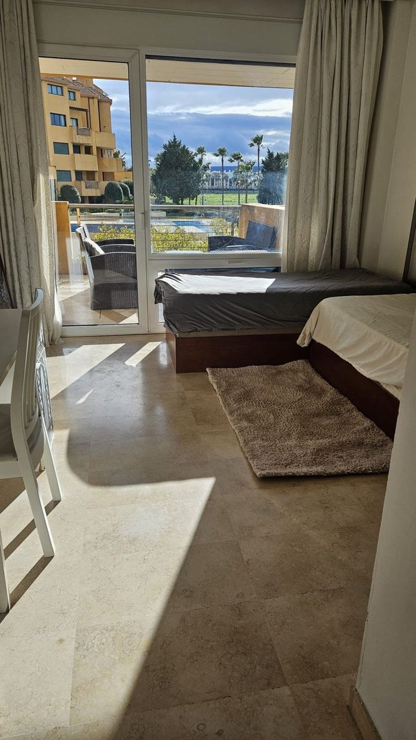 2 Bed Middle Floor Apartment in Sotogrande Marina