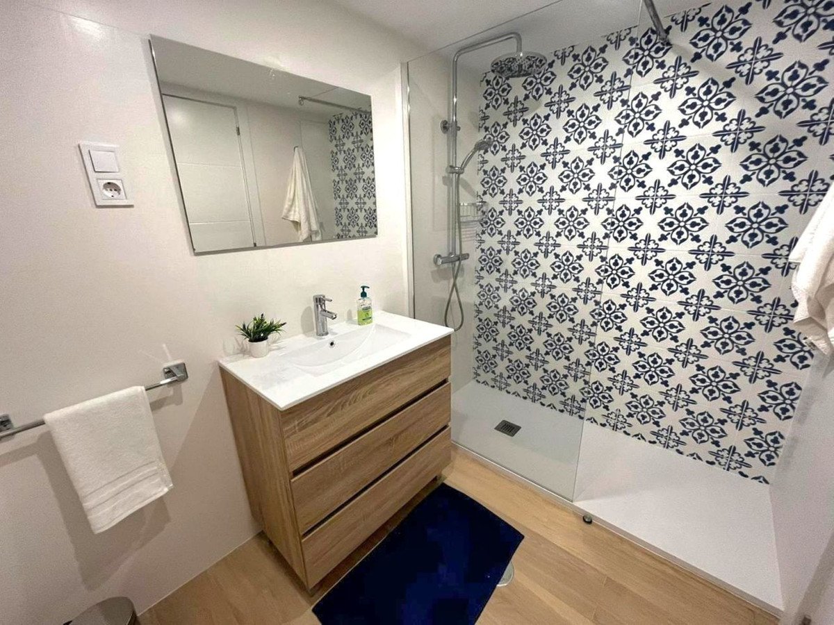 3 Bed Middle Floor Apartment in Marbella