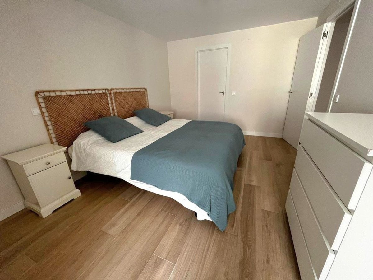 3 Bed Middle Floor Apartment in Marbella
