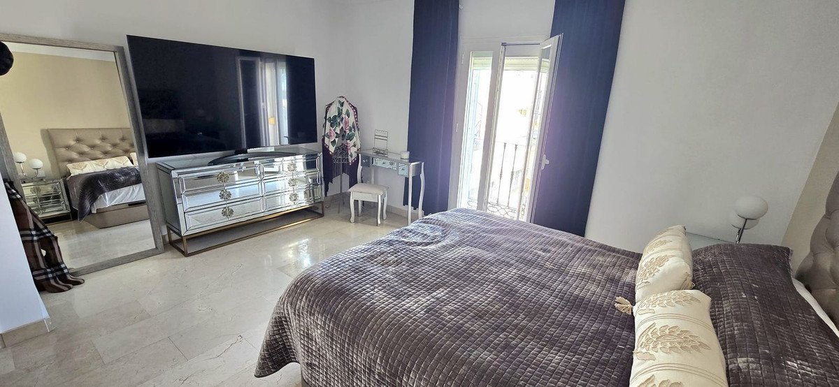 3 Bed Townhouse in Nueva Andalucía