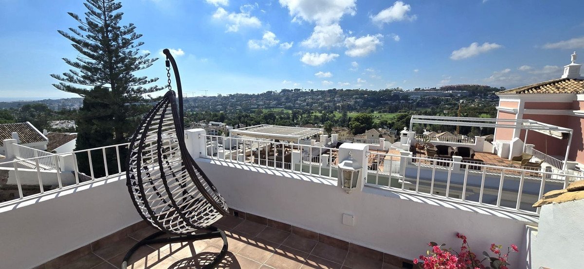 3 Bed Townhouse in Nueva Andalucía