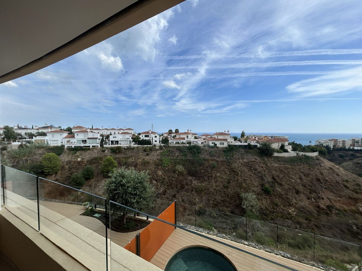 2 Bed Ground Floor Apartment in Higueron