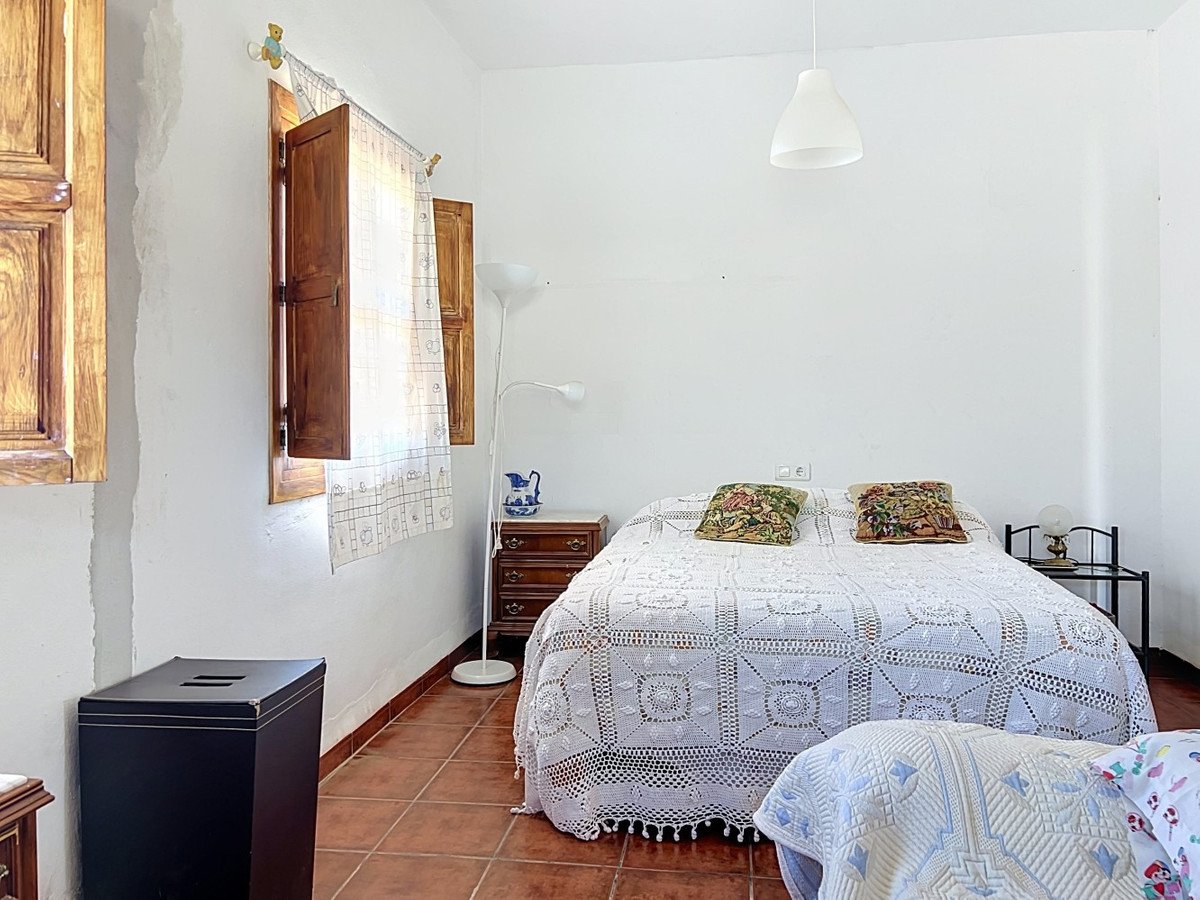 6 Bed Finca - Cortijo in Benamargosa