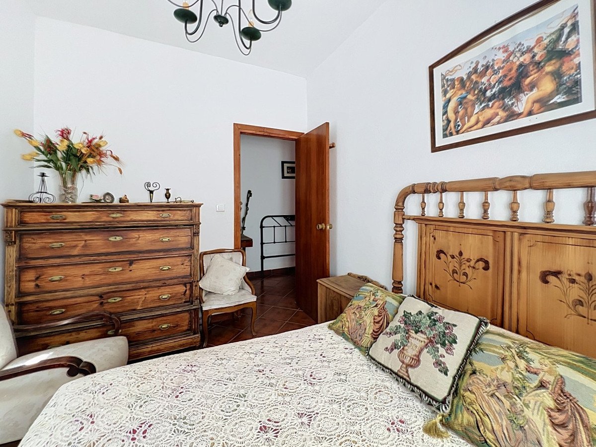 6 Bed Finca - Cortijo in Benamargosa