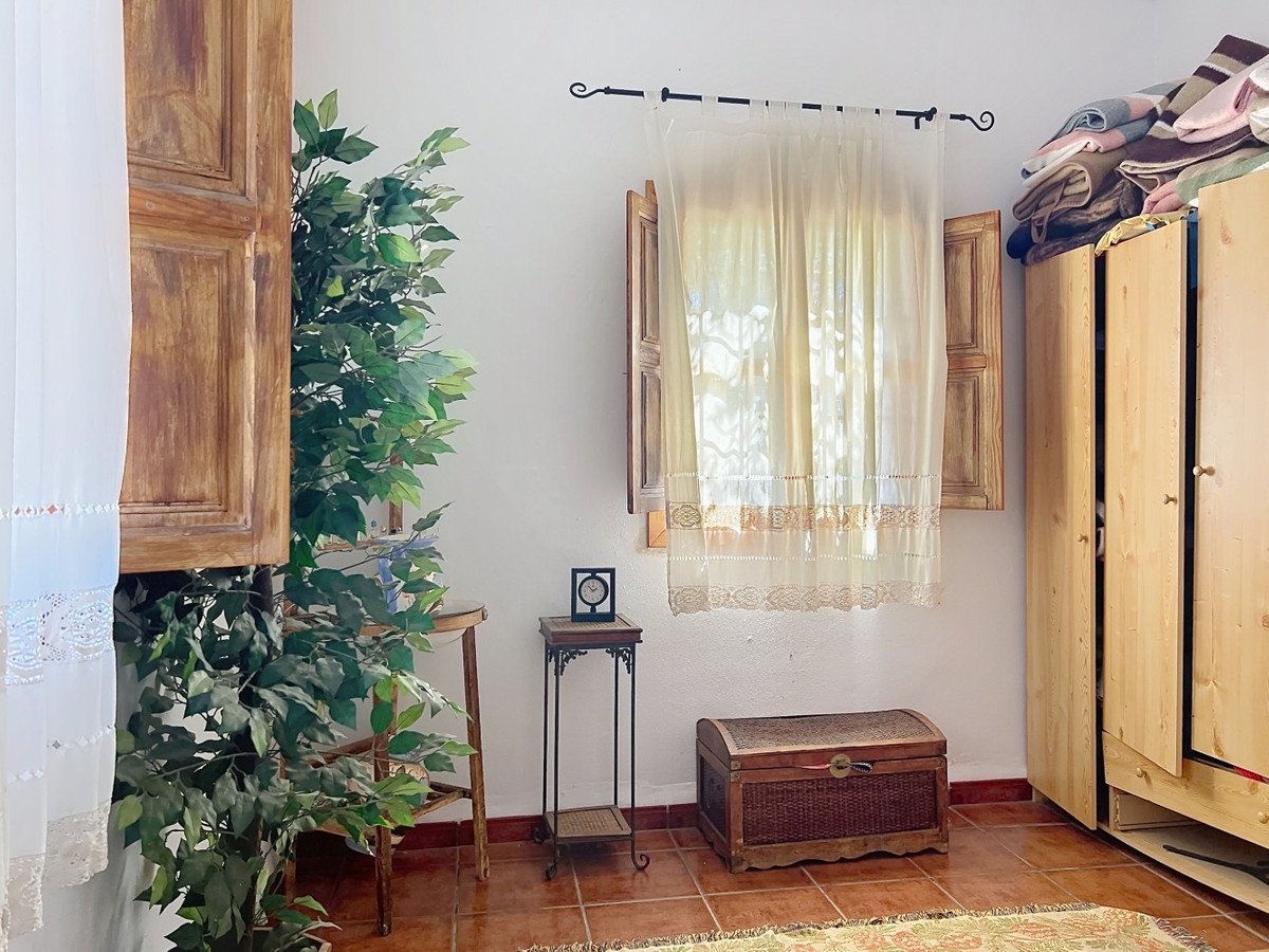 6 Bed Finca - Cortijo in Benamargosa