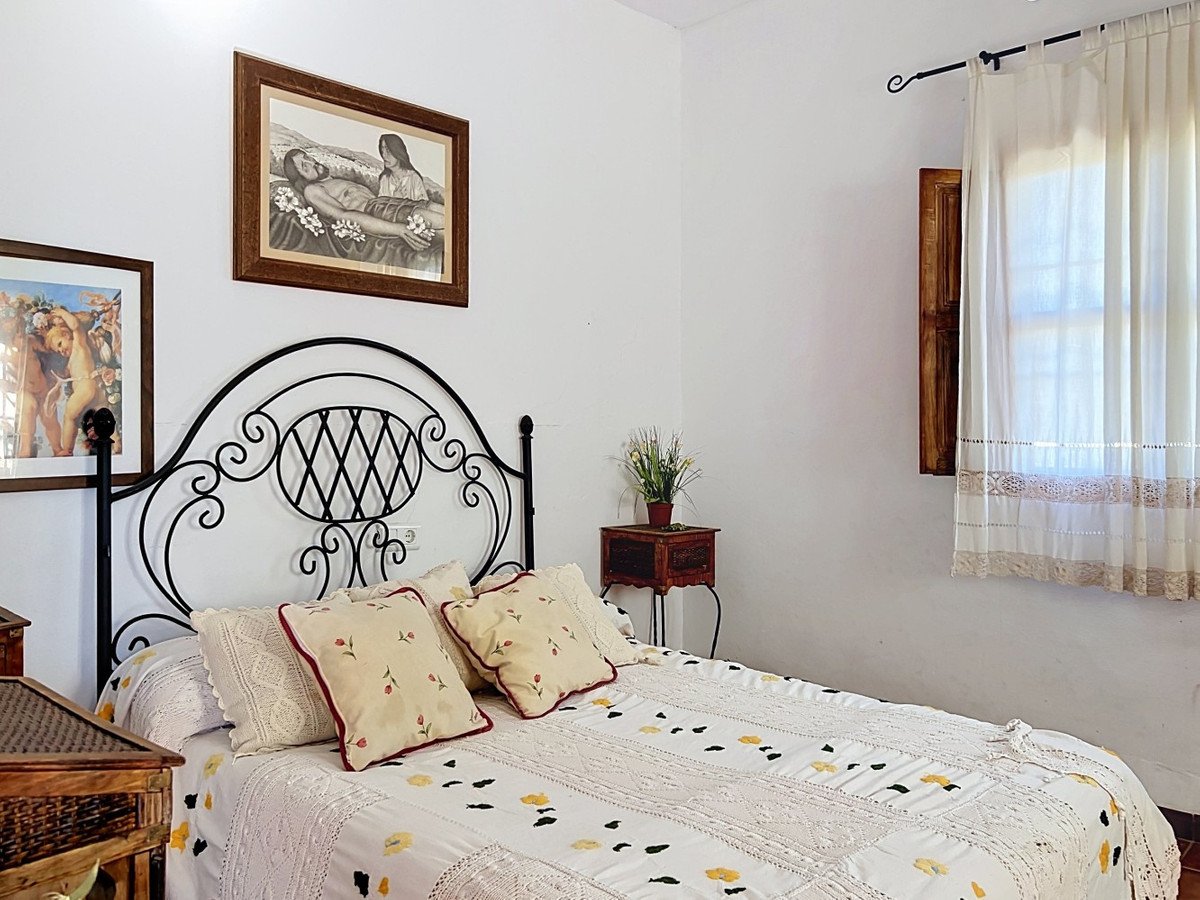 6 Bed Finca - Cortijo in Benamargosa