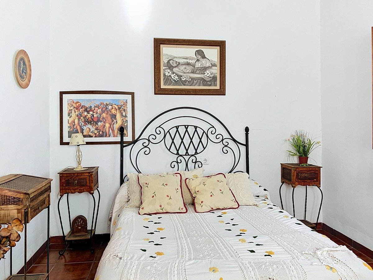 6 Bed Finca - Cortijo in Benamargosa