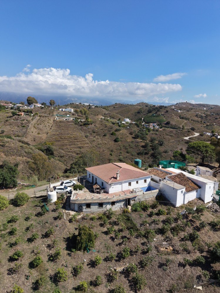 6 Bed Finca - Cortijo in Benamargosa