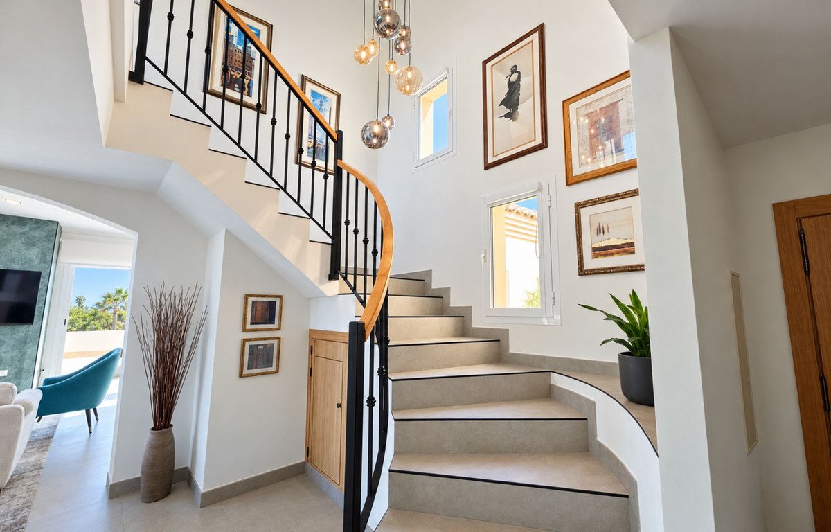3 Bed Penthouse Duplex in San Roque Club