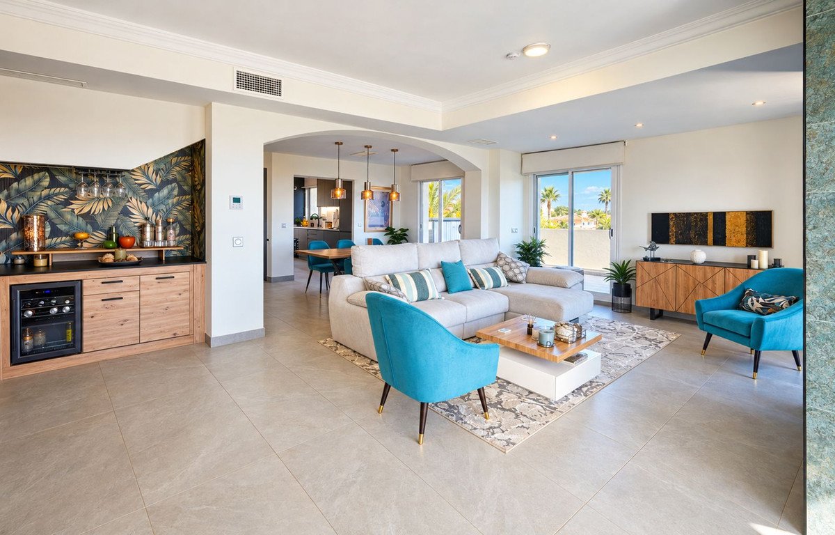 3 Bed Penthouse Duplex in San Roque Club