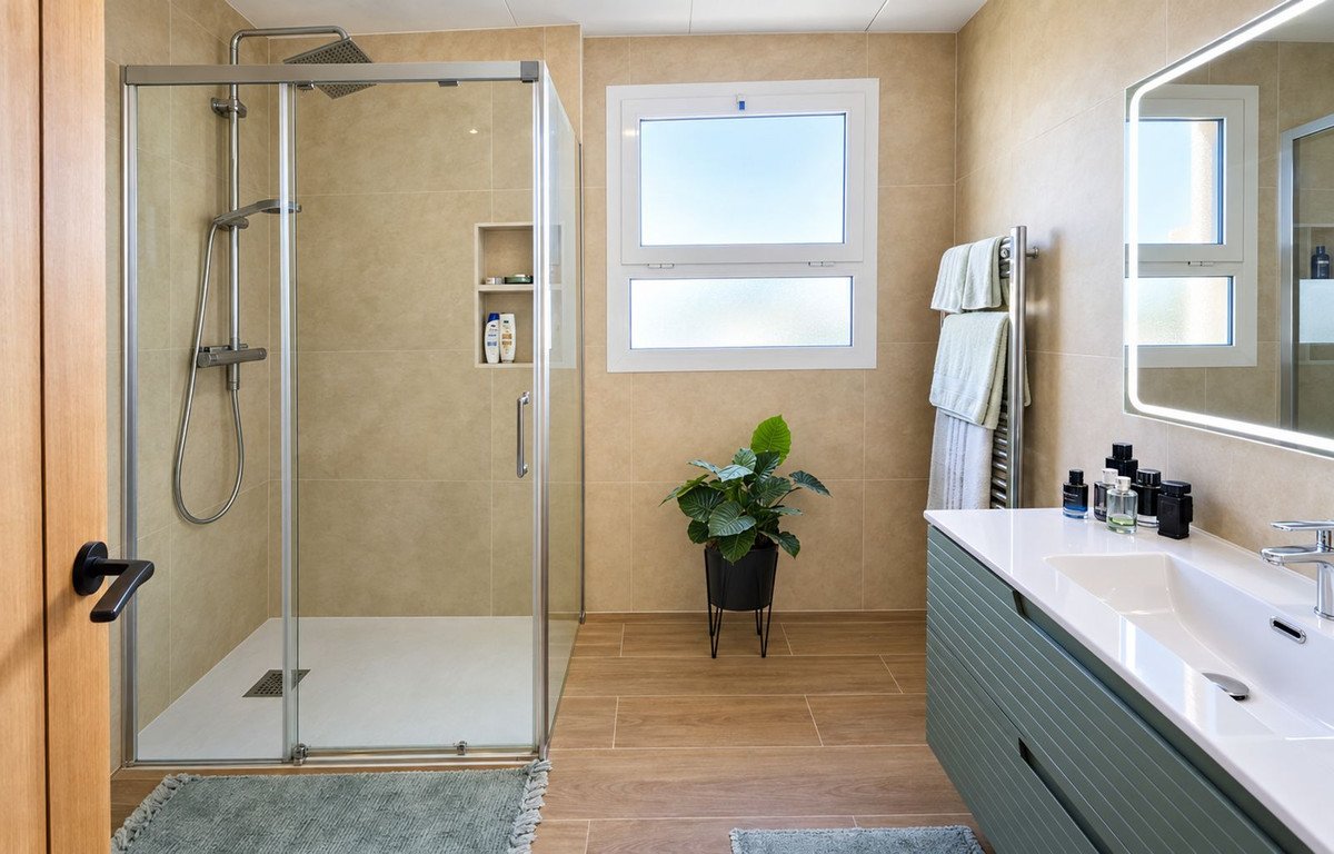 3 Bed Penthouse Duplex in San Roque Club