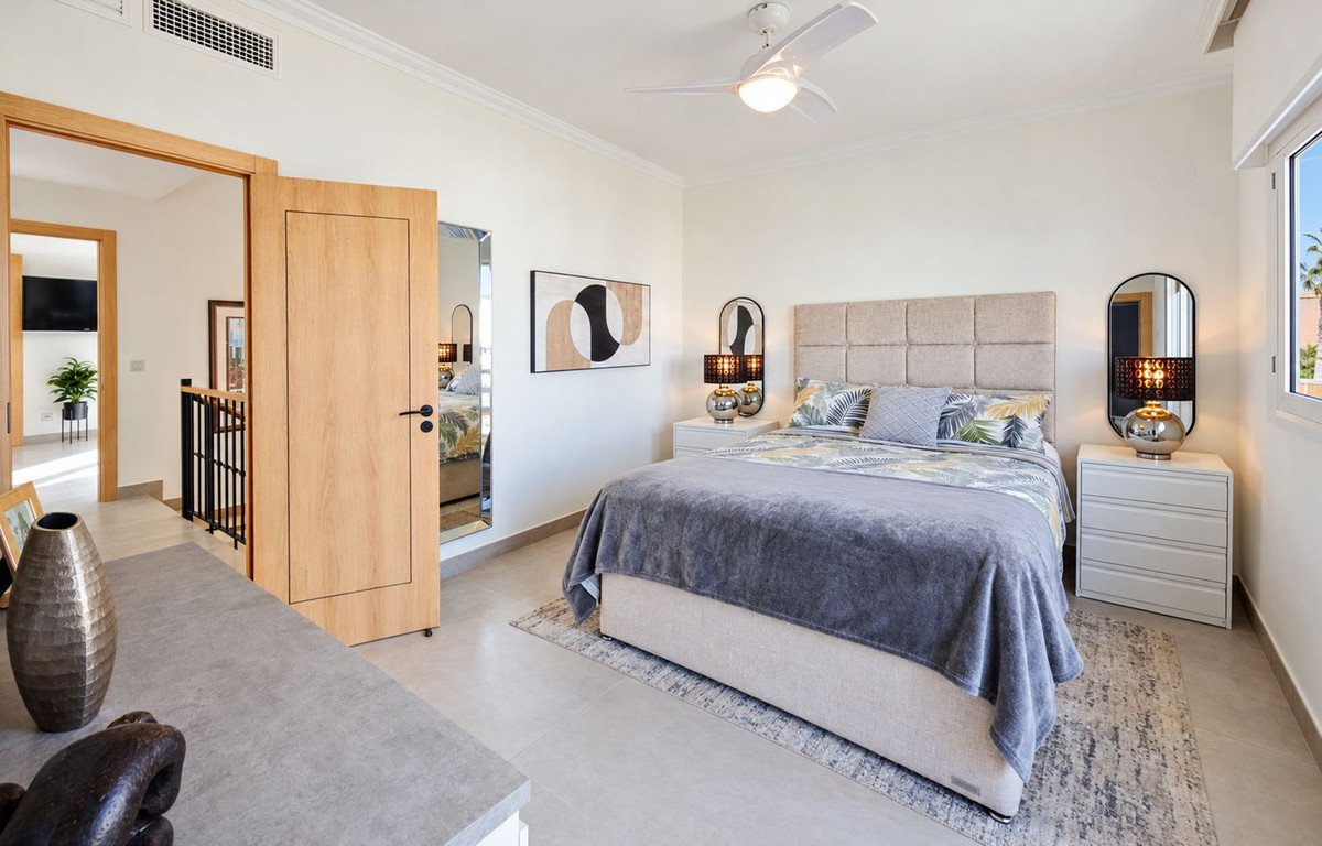 3 Bed Penthouse Duplex in San Roque Club