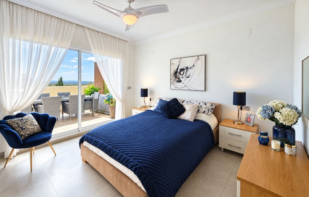 3 Bed Penthouse Duplex in San Roque Club