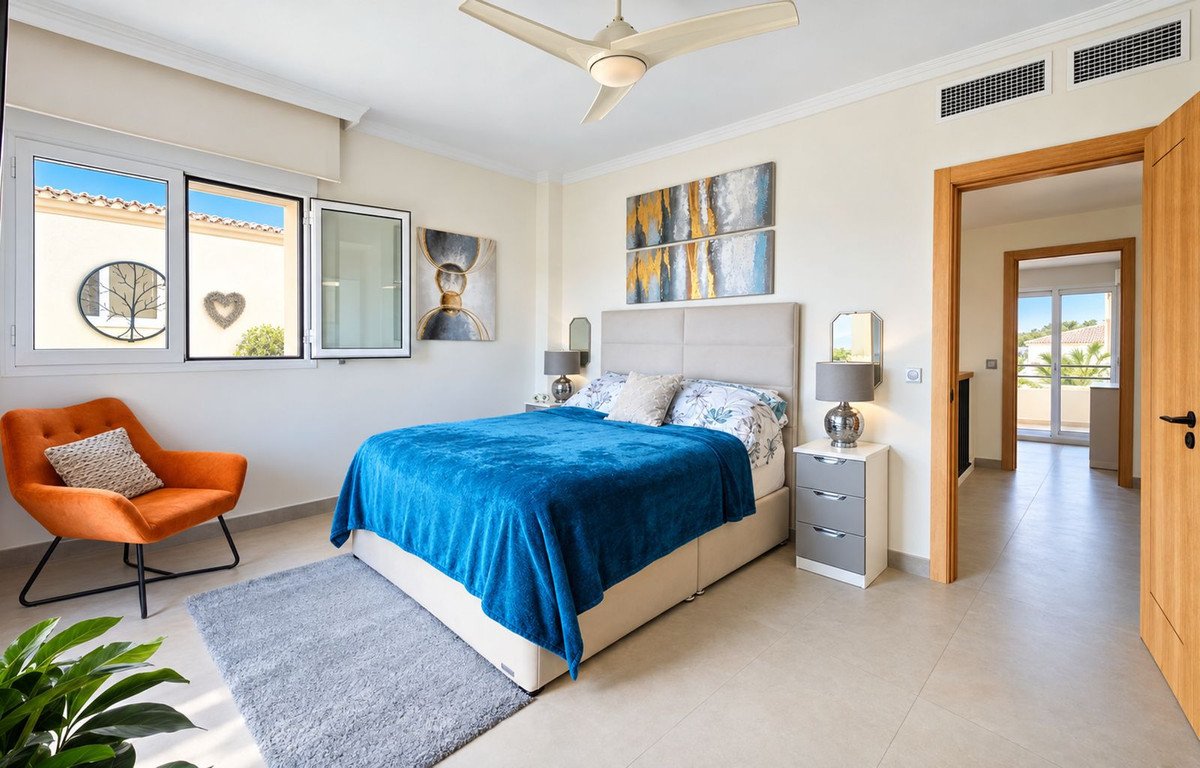 3 Bed Penthouse Duplex in San Roque Club