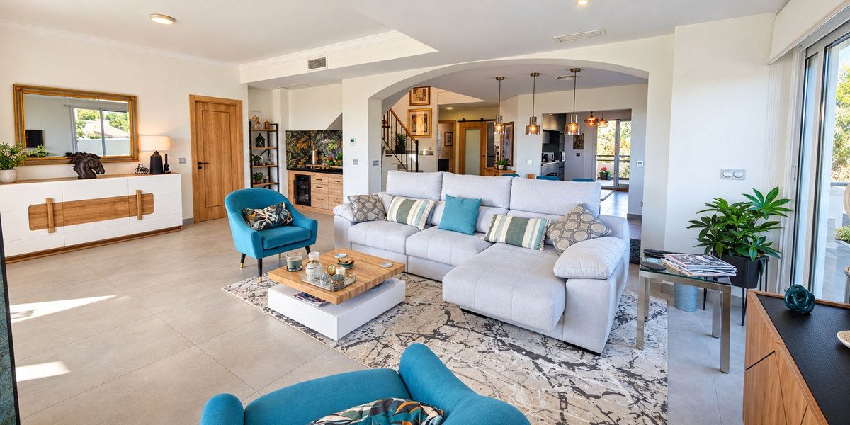 3 Bed Penthouse Duplex in San Roque Club