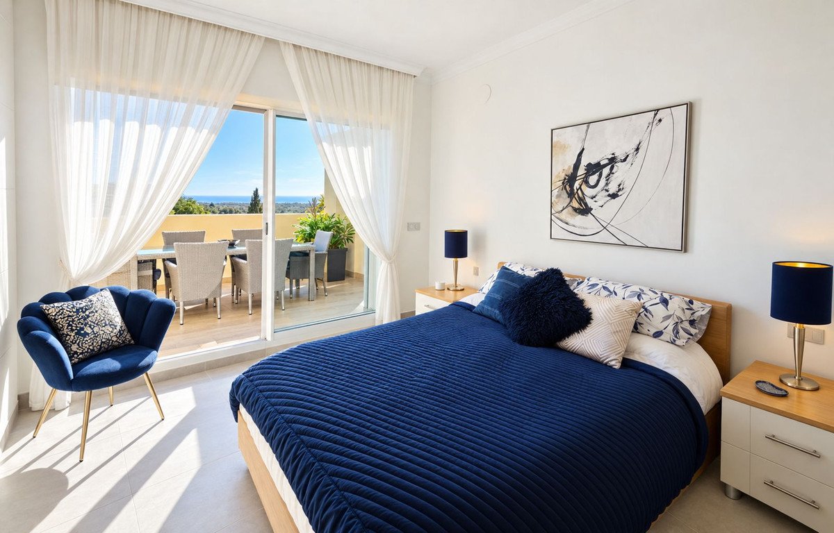 3 Bed Penthouse Duplex in San Roque Club