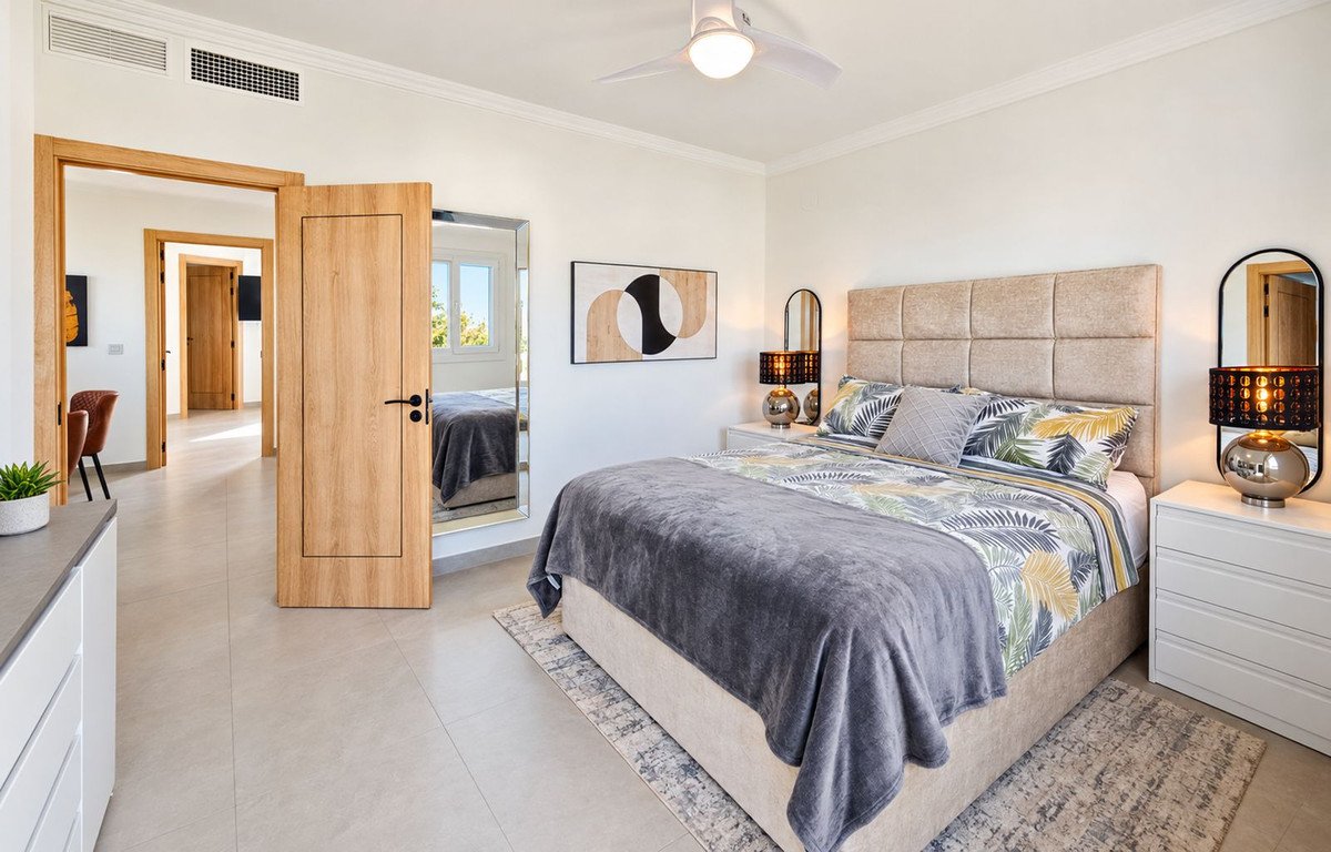 3 Bed Penthouse Duplex in San Roque Club