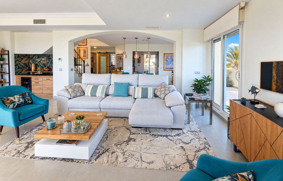 3 Bed Penthouse Duplex in San Roque Club