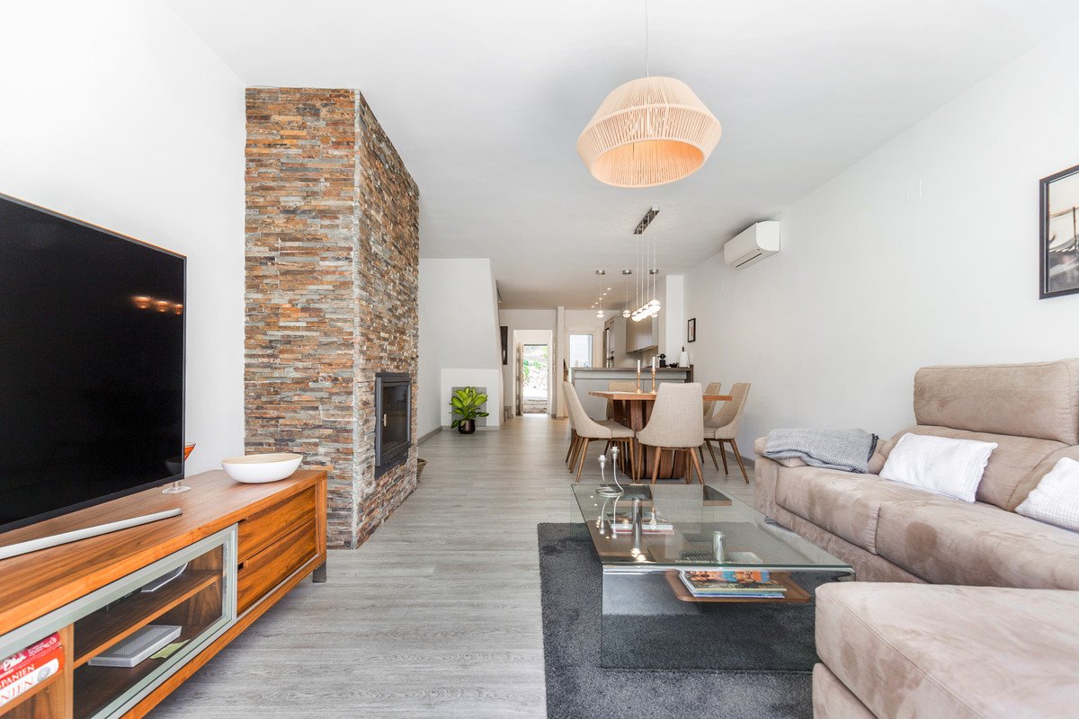 2 Bed Townhouse in Nueva Andalucía