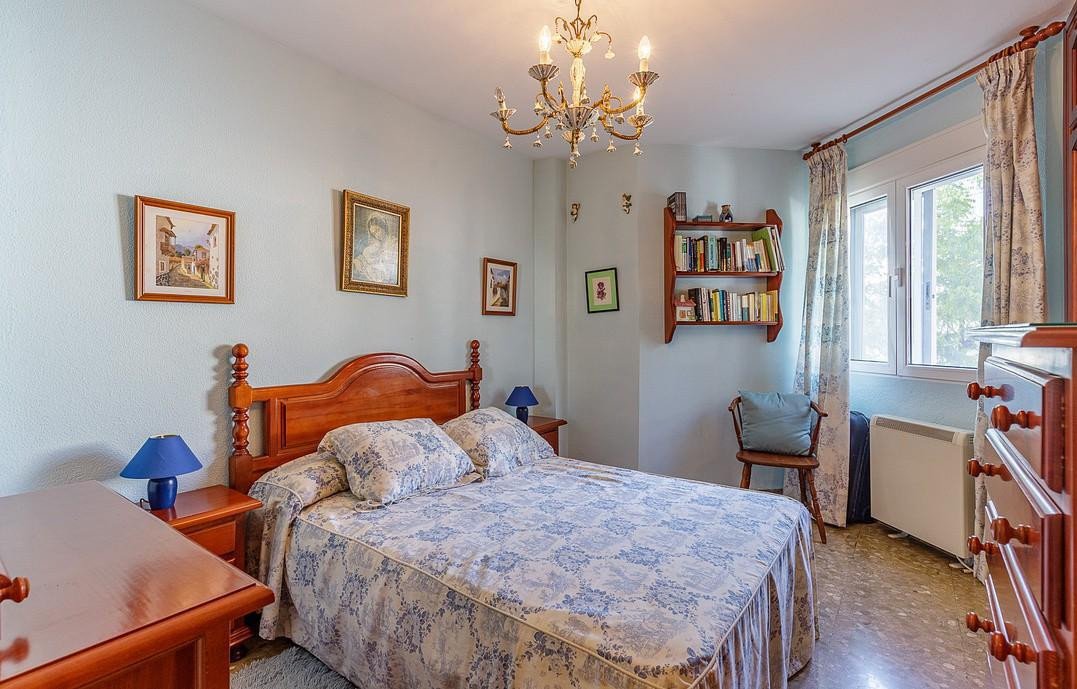 5 Bed Middle Floor Apartment in Pedregalejo
